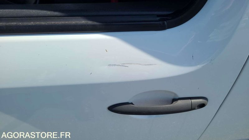 RENAULT KANGOO - 2011 - 81107KM - BV-627-ML - Furgão compacto: foto 5 RENAULT KANGOO - 2011 - 81107KM - BV-627-ML - Furgão compacto: foto 5