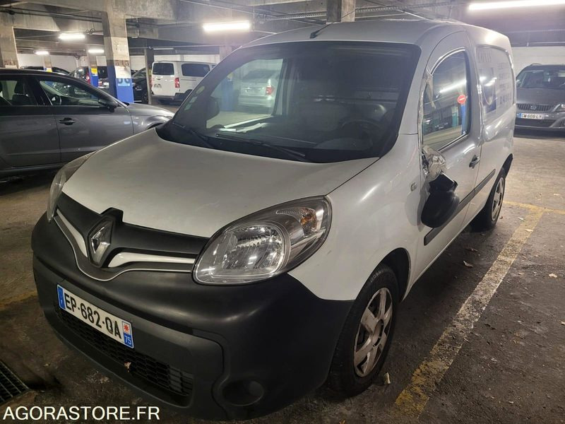 RENAULT | KANGOO | 2017 | 211003KM - Furgão compacto: foto 1 RENAULT | KANGOO | 2017 | 211003KM - Furgão compacto: foto 1