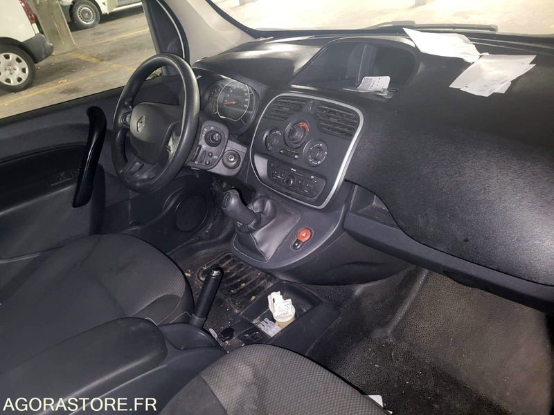 RENAULT | KANGOO | 2017 | 211003KM - Furgão compacto: foto 5 RENAULT | KANGOO | 2017 | 211003KM - Furgão compacto: foto 5