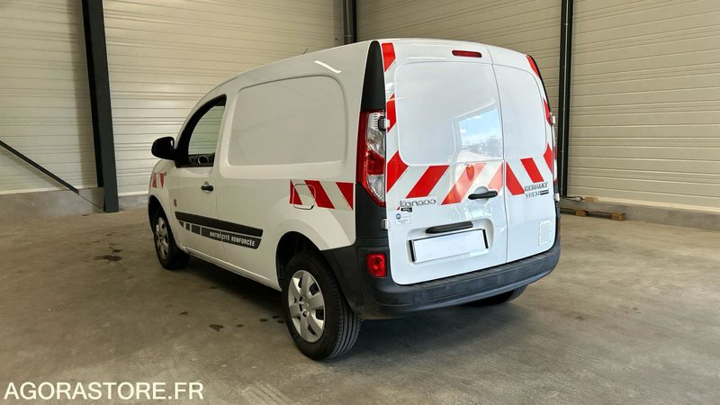 RENAULT KANGOO II MOTRICITE RENFORCEE 1ERE MAIN 2018 97800KMS CT OK - Furgão compacto: foto 1 RENAULT KANGOO II MOTRICITE RENFORCEE 1ERE MAIN 2018 97800KMS CT OK - Furgão compacto: foto 1