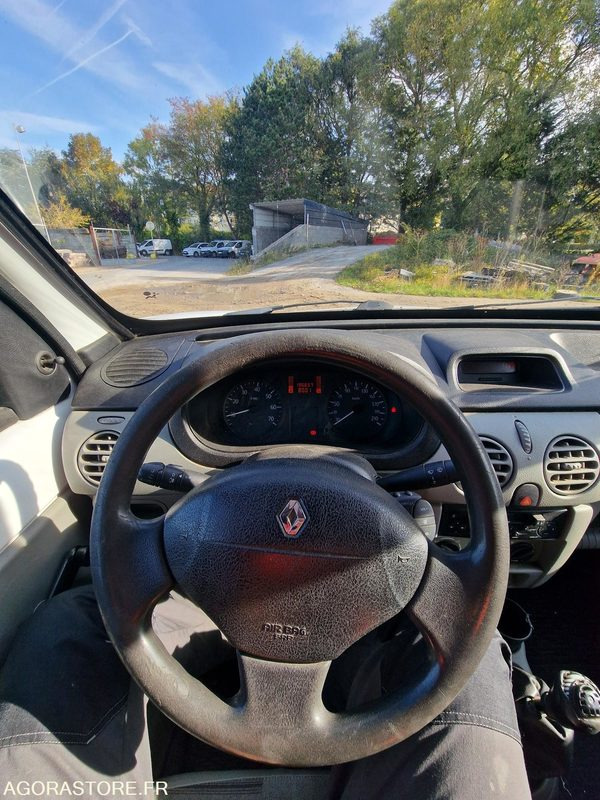 Furgão compacto RENAULT KANGOO - LOT N°1: foto 11 Furgão compacto RENAULT KANGOO - LOT N°1: foto 11