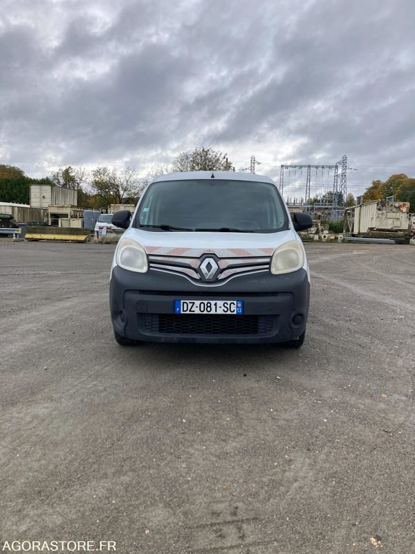 RENAULT KANGOO diesel - Année 2016 - 322 400 km - Furgão compacto: foto 3 RENAULT KANGOO diesel - Année 2016 - 322 400 km - Furgão compacto: foto 3