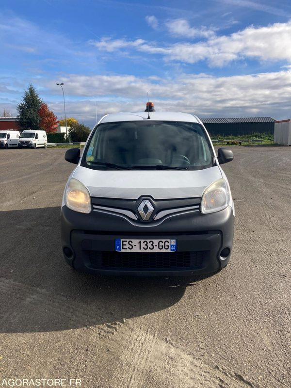 RENAULT KANGOO diesel - Année 2017 - 330 000 km - Furgão compacto: foto 2 RENAULT KANGOO diesel - Année 2017 - 330 000 km - Furgão compacto: foto 2