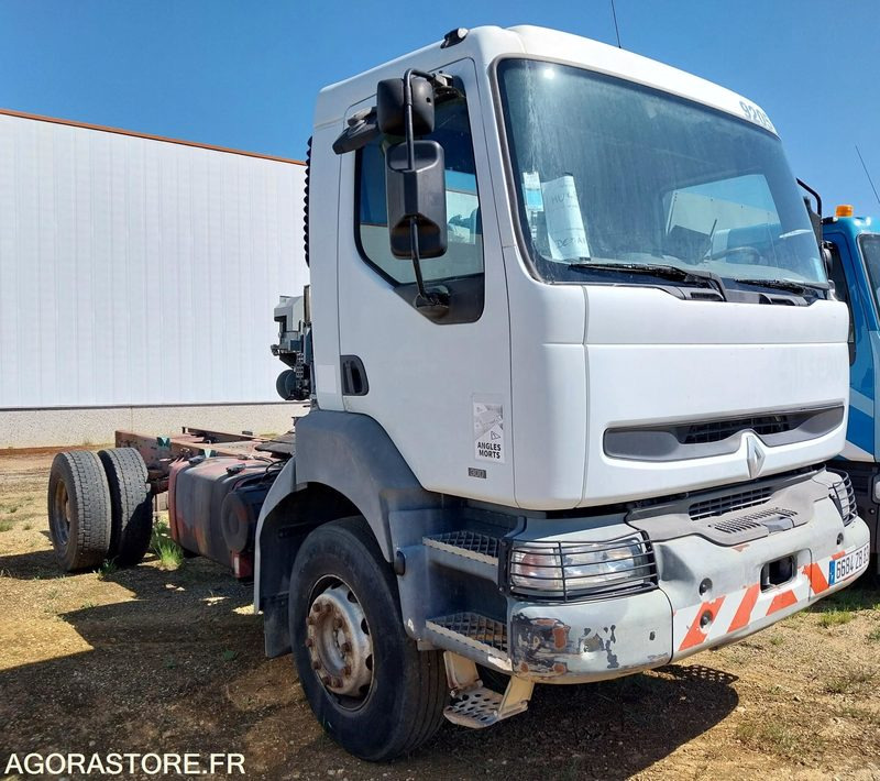 RENAULT KERAX 300-19 / 1998 / 252820 km - Camião chassi: foto 1 RENAULT KERAX 300-19 / 1998 / 252820 km - Camião chassi: foto 1