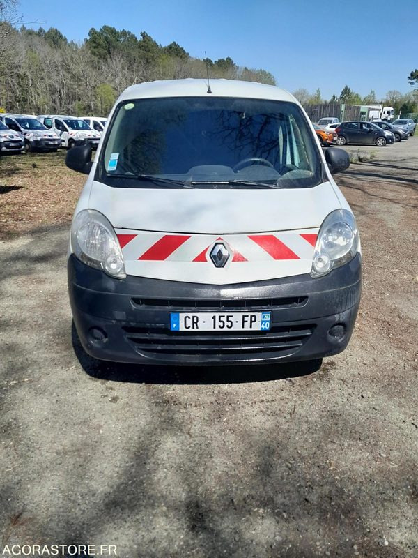 RENAULT Kangoo 3 pl - 215000km - 2013 - Furgão compacto: foto 1 RENAULT Kangoo 3 pl - 215000km - 2013 - Furgão compacto: foto 1