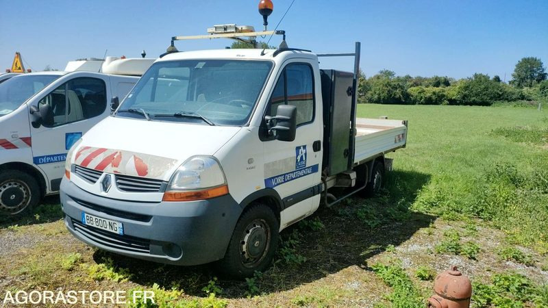 RENAULT MASTER - 2010 - 307041 KM - Furgão: foto 2 RENAULT MASTER - 2010 - 307041 KM - Furgão: foto 2