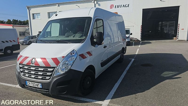 RENAULT MASTER - 2013 / 266123KM - (CY733WT) - Furgão: foto 1 RENAULT MASTER - 2013 / 266123KM - (CY733WT) - Furgão: foto 1