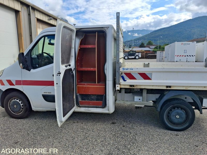 RENAULT MASTER BENNE - 2016 / 179166 KM - Carrinha basculante: foto 2 RENAULT MASTER BENNE - 2016 / 179166 KM - Carrinha basculante: foto 2