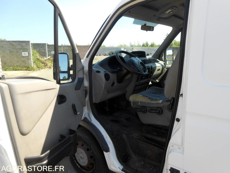 RENAULT MASTER DCI80 - Furgão: foto 3 RENAULT MASTER DCI80 - Furgão: foto 3