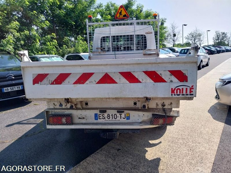 RENAULT MASTER DOUBLE CABINE TRIBENNE DIESEL 110 CH - Carrinha basculante: foto 5 RENAULT MASTER DOUBLE CABINE TRIBENNE DIESEL 110 CH - Carrinha basculante: foto 5