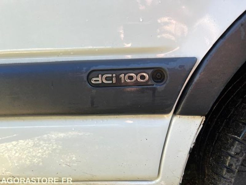 RENAULT MASTER TPMR 2.2l DCI - Minibus, Furgão de passageiros: foto 4 RENAULT MASTER TPMR 2.2l DCI - Minibus, Furgão de passageiros: foto 4