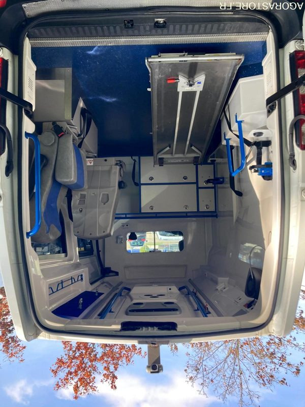 RENAULT MASTER VASP type ambulance - Ambulância: foto 5 RENAULT MASTER VASP type ambulance - Ambulância: foto 5