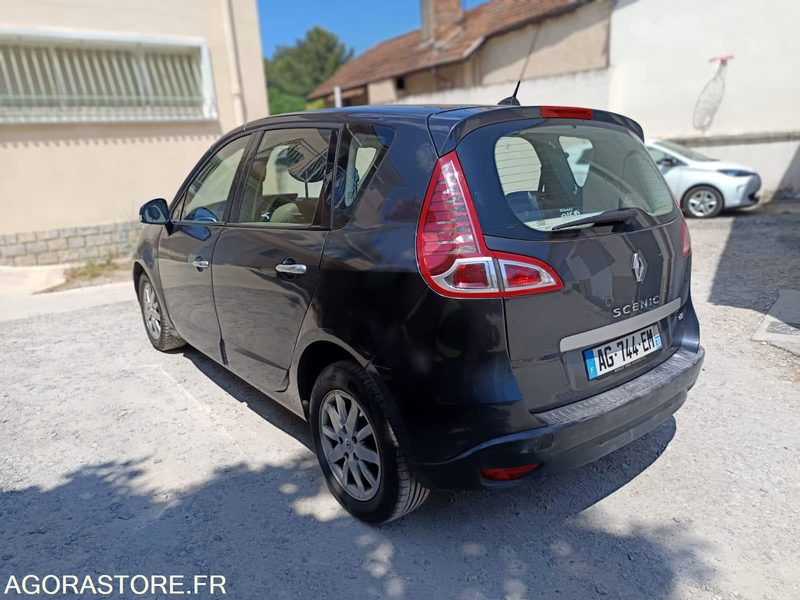 RENAULT SCENIC - 2009 - 154900KMS - Automóvel: foto 5 RENAULT SCENIC - 2009 - 154900KMS - Automóvel: foto 5