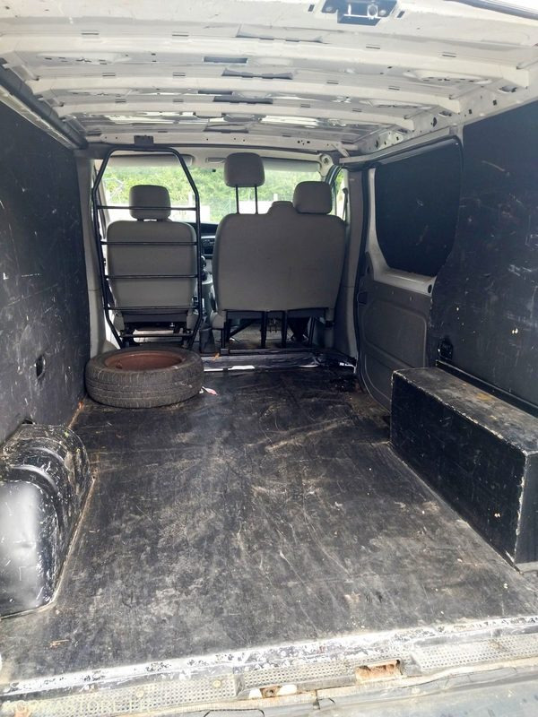 RENAULT TRAFIC DE 2005 71234 KM - Furgão: foto 5 RENAULT TRAFIC DE 2005 71234 KM - Furgão: foto 5