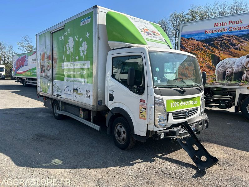 RENAULT maxity ZE electrique 20m3 hayon - 2016 / 68658 KM - Camião furgão, Camião eléctrico: foto 2 RENAULT maxity ZE electrique 20m3 hayon - 2016 / 68658 KM - Camião furgão, Camião eléctrico: foto 2