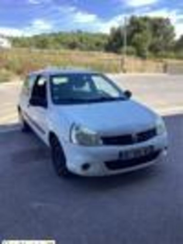 Renault Clio - 2012 - 181569kms (P0402825) - Automóvel: foto 3 Renault Clio - 2012 - 181569kms (P0402825) - Automóvel: foto 3