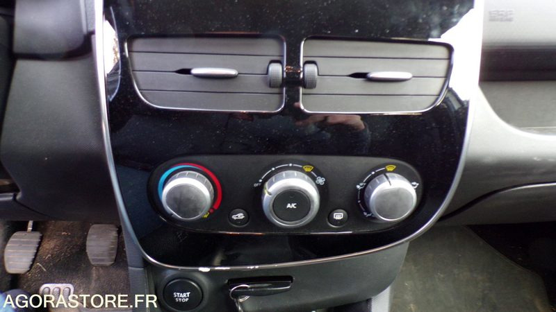 Renault Clio 4 DQ-031-CM (BP) - Automóvel: foto 4 Renault Clio 4 DQ-031-CM (BP) - Automóvel: foto 4