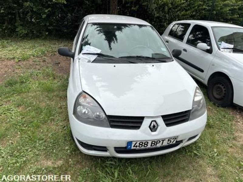 Renault Clio - 488BPT57 - Automóvel: foto 3 Renault Clio - 488BPT57 - Automóvel: foto 3