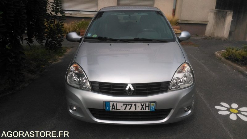 Renault Clio Campus 155254 kms 2010 - Automóvel: foto 1 Renault Clio Campus 155254 kms 2010 - Automóvel: foto 1