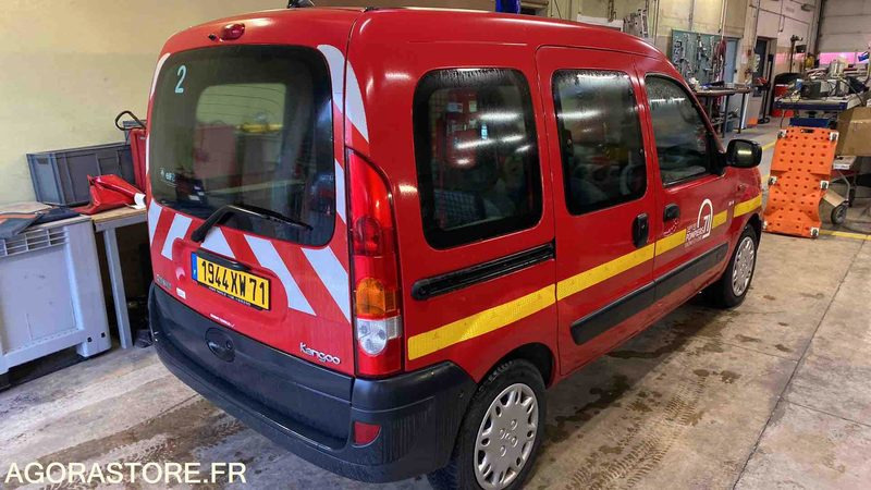 Renault - Kangoo - 2004 - 175592KMS - 1944XW71 - Furgão compacto: foto 4 Renault - Kangoo - 2004 - 175592KMS - 1944XW71 - Furgão compacto: foto 4