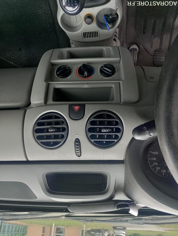 Renault Kangoo 2004 62013 kms - Furgão compacto: foto 4 Renault Kangoo 2004 62013 kms - Furgão compacto: foto 4