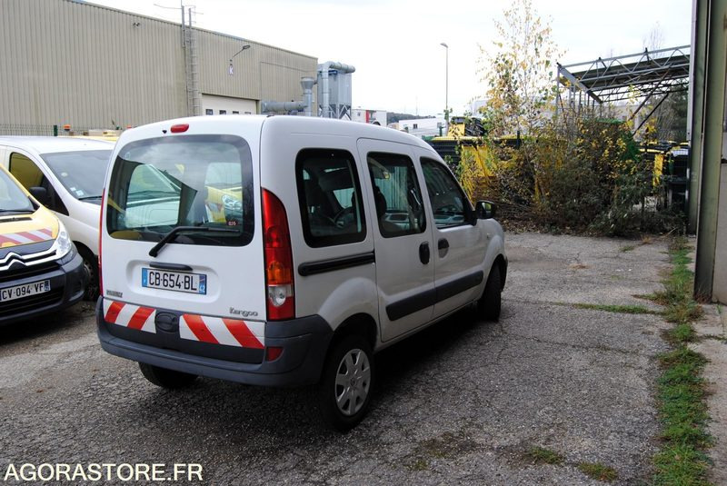 Renault Kangoo - 2006 - CB-654-BL - Automóvel: foto 4 Renault Kangoo - 2006 - CB-654-BL - Automóvel: foto 4