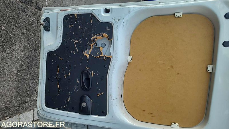 Furgão compacto Renault Kangoo - 2011 - 187066kms - BV683ML: foto 8 Furgão compacto Renault Kangoo - 2011 - 187066kms - BV683ML: foto 8