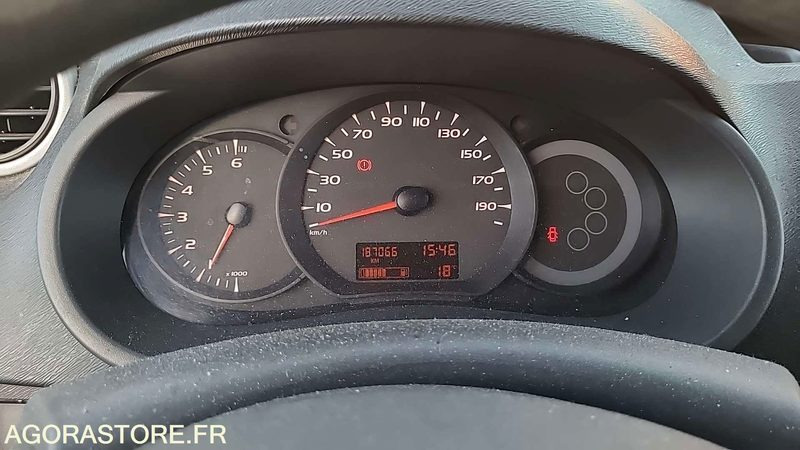 Furgão compacto Renault Kangoo - 2011 - 187066kms - BV683ML: foto 9 Furgão compacto Renault Kangoo - 2011 - 187066kms - BV683ML: foto 9