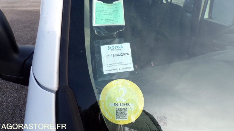 Renault Kangoo - 2011 - 74747 kms - BG-828-DL - Furgão compacto: foto 4 Renault Kangoo - 2011 - 74747 kms - BG-828-DL - Furgão compacto: foto 4