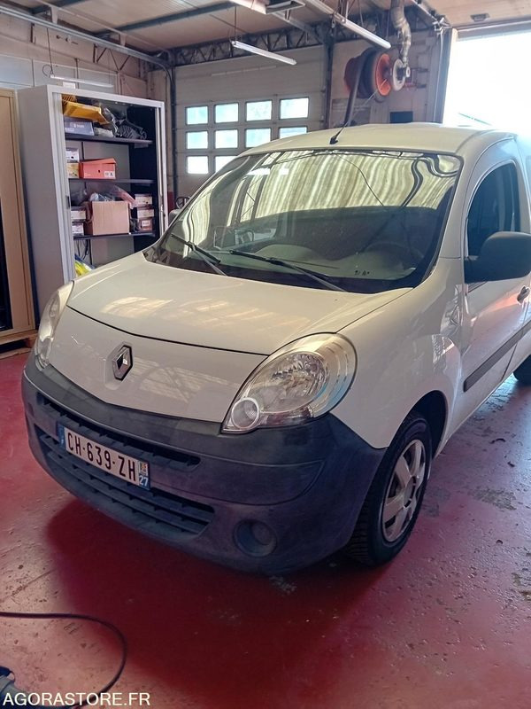 Renault Kangoo - 2012 - 111151 kms - Furgão compacto: foto 1 Renault Kangoo - 2012 - 111151 kms - Furgão compacto: foto 1