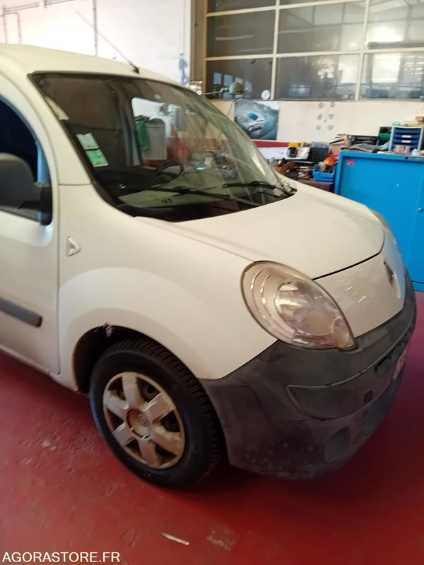 Renault Kangoo - 2012 - 111151 kms - Furgão compacto: foto 2 Renault Kangoo - 2012 - 111151 kms - Furgão compacto: foto 2