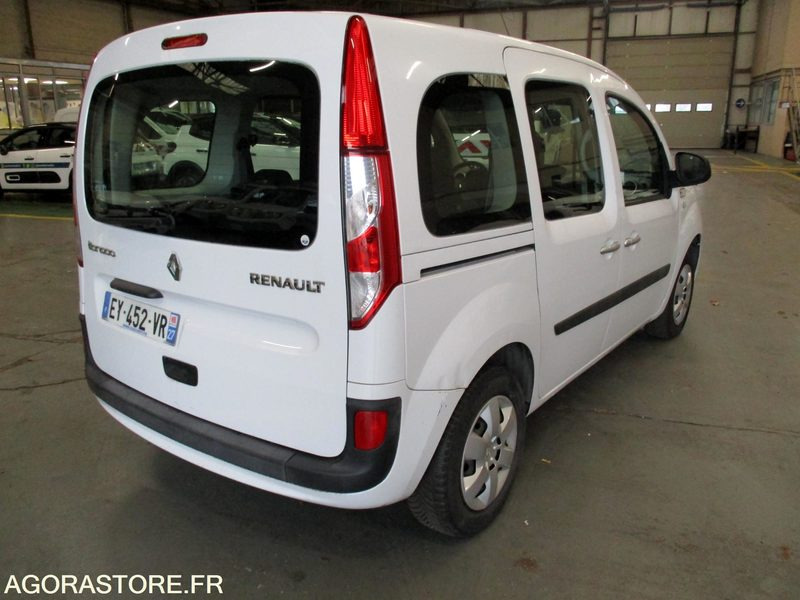 Renault Kangoo 5 places - 2018 - 89960 kms - Automóvel: foto 3 Renault Kangoo 5 places - 2018 - 89960 kms - Automóvel: foto 3