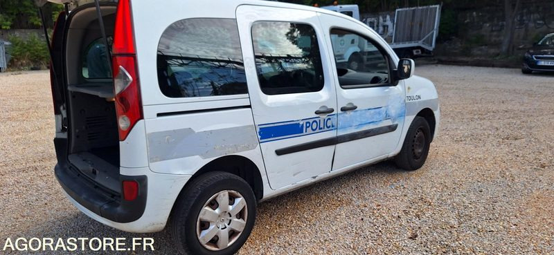 Renault Kangoo (Ancien véhicule de la Police Municipale) - Automóvel: foto 5 Renault Kangoo (Ancien véhicule de la Police Municipale) - Automóvel: foto 5