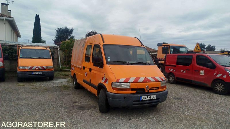 Renault Master - 6048-MF-32 - 2003 - 417490 km - Furgão: foto 2 Renault Master - 6048-MF-32 - 2003 - 417490 km - Furgão: foto 2
