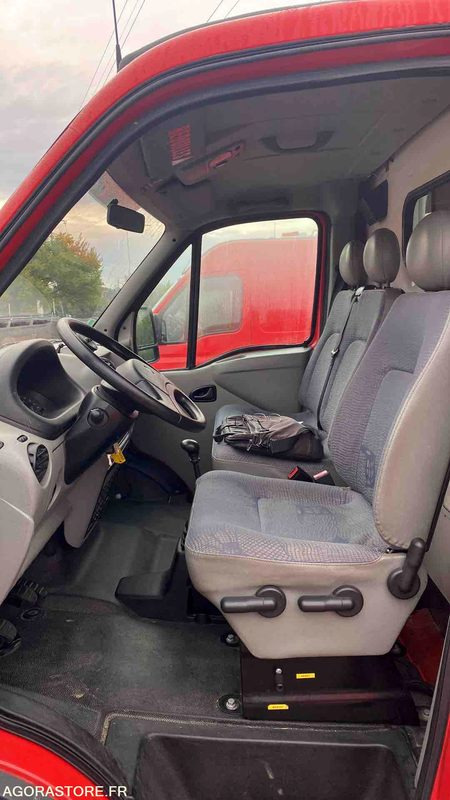 Renault Master dci120 - 31/07/2003 - Furgão: foto 3 Renault Master dci120 - 31/07/2003 - Furgão: foto 3