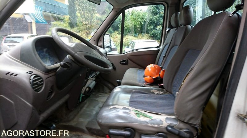 Renault Master plateau 2.2 L DCI 1998 192271 kms - 7003PG07 - Carrinha basculante: foto 5 Renault Master plateau 2.2 L DCI 1998 192271 kms - 7003PG07 - Carrinha basculante: foto 5