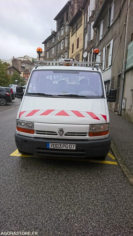 Renault Master plateau 2.2 L DCI 1998 192271 kms - 7003PG07 - Carrinha basculante: foto 3 Renault Master plateau 2.2 L DCI 1998 192271 kms - 7003PG07 - Carrinha basculante: foto 3