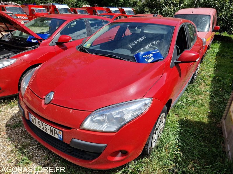 Renault Megane - 2011 - 189868 - BX635NP - Automóvel: foto 1 Renault Megane - 2011 - 189868 - BX635NP - Automóvel: foto 1