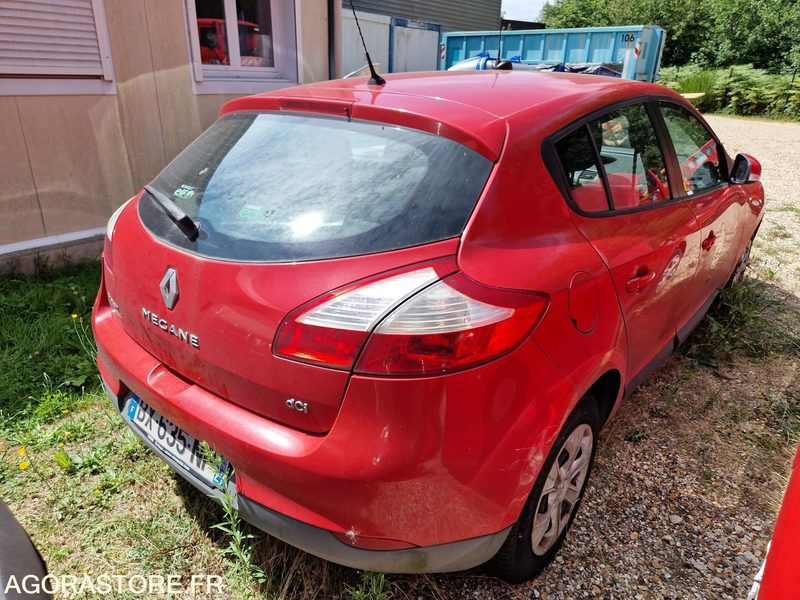 Renault Megane - 2011 - 189868 - BX635NP - Automóvel: foto 3 Renault Megane - 2011 - 189868 - BX635NP - Automóvel: foto 3