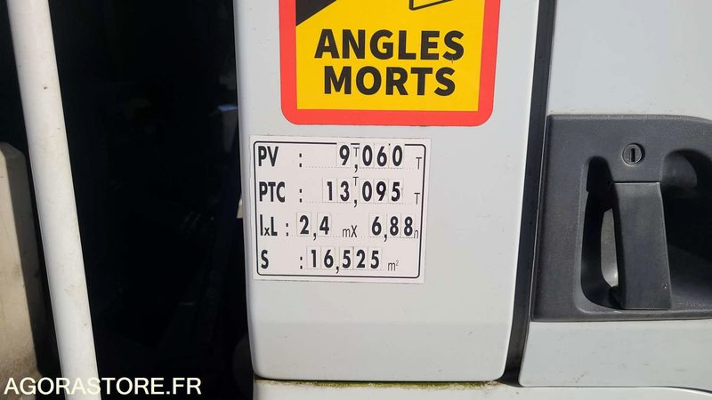 Renault Midlum 240 - 2009 - 196541kms - 156BFD67 - Caminhão de lixo: foto 5 Renault Midlum 240 - 2009 - 196541kms - 156BFD67 - Caminhão de lixo: foto 5