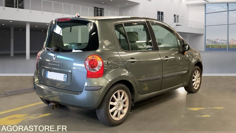 Renault Modus 1.6 16V LUXE PRIVILÈGE - Automóvel: foto 2 Renault Modus 1.6 16V LUXE PRIVILÈGE - Automóvel: foto 2