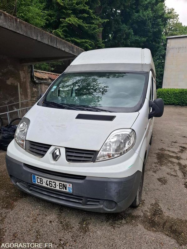 Renault Trafic 2012 30140 KMS Contrôle technique favorable - Furgão: foto 1 Renault Trafic 2012 30140 KMS Contrôle technique favorable - Furgão: foto 1