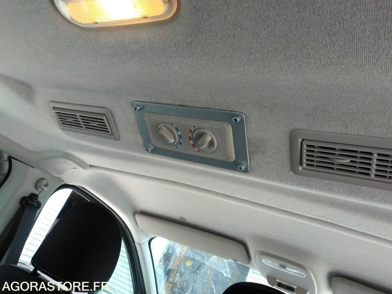 Renault Trafic 2017 114300 kms - Minibus, Furgão de passageiros: foto 5 Renault Trafic 2017 114300 kms - Minibus, Furgão de passageiros: foto 5