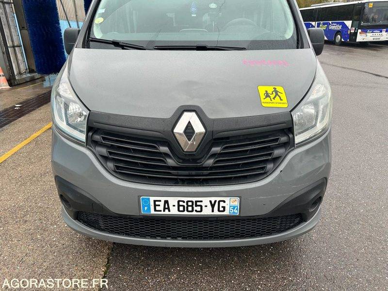 Renault Trafic 9 places / EA-685-YG / 329 719kms - Minibus, Furgão de passageiros: foto 2 Renault Trafic 9 places / EA-685-YG / 329 719kms - Minibus, Furgão de passageiros: foto 2