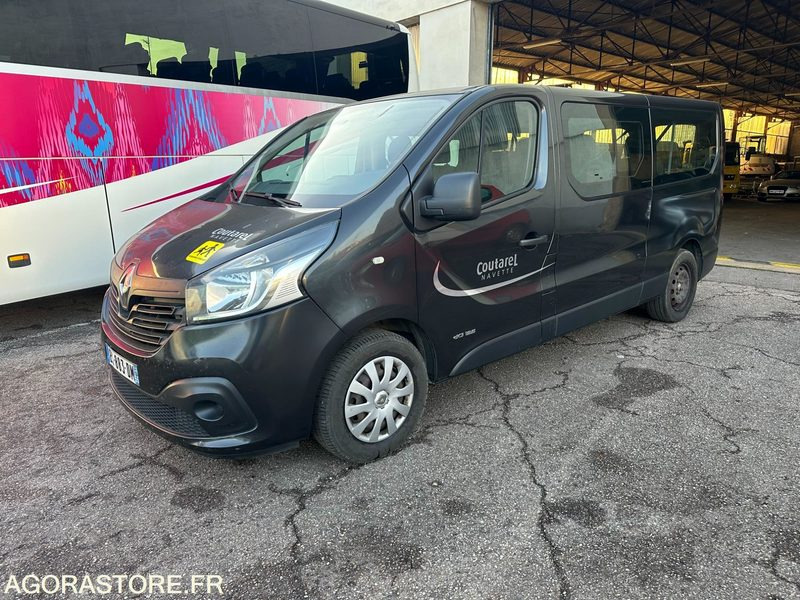 Renault Trafic 9 places / ED-883-DM / 274 888kms - Minibus, Furgão de passageiros: foto 1 Renault Trafic 9 places / ED-883-DM / 274 888kms - Minibus, Furgão de passageiros: foto 1