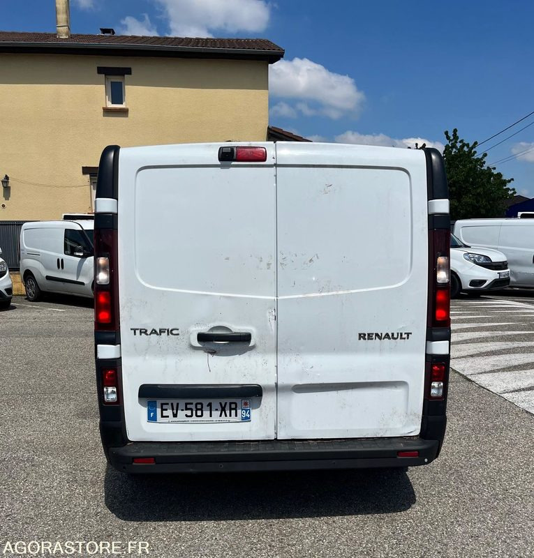 Renault Trafic L2H1 1200 Energy Confort - 2018 - 180 000km - Furgão: foto 4 Renault Trafic L2H1 1200 Energy Confort - 2018 - 180 000km - Furgão: foto 4