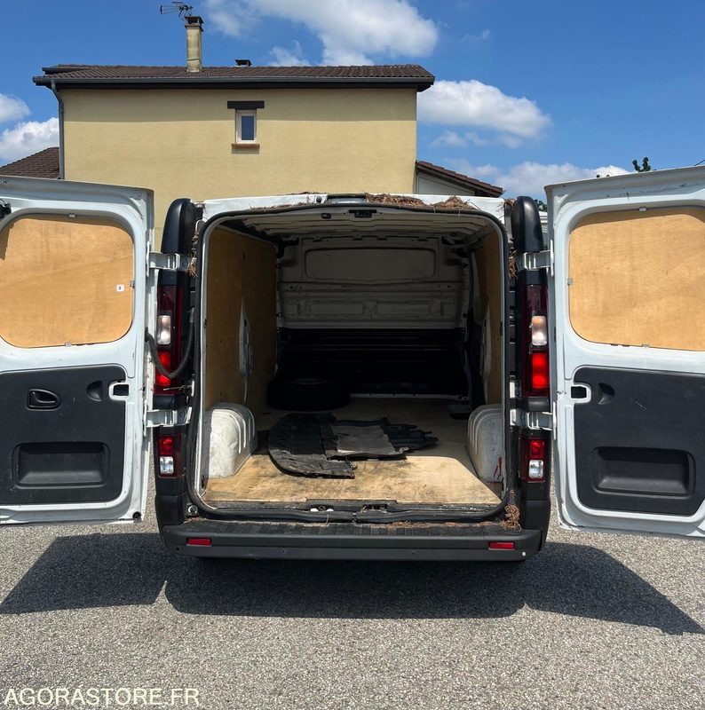 Renault Trafic L2H1 1200 Energy Confort - 2018 - 180 000km - Furgão: foto 5 Renault Trafic L2H1 1200 Energy Confort - 2018 - 180 000km - Furgão: foto 5