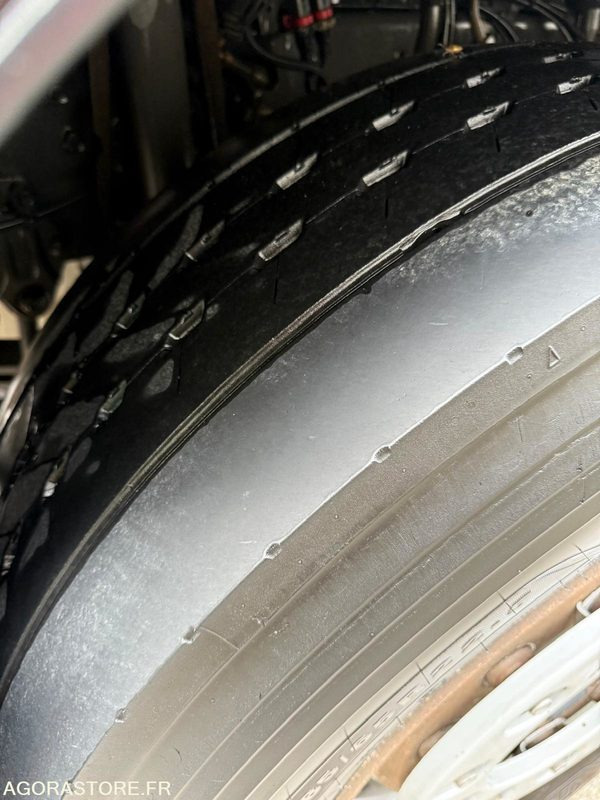 Renault porteur C460 Ampliroll Grue 6x2 remorquant - Camião polibenne: foto 4 Renault porteur C460 Ampliroll Grue 6x2 remorquant - Camião polibenne: foto 4