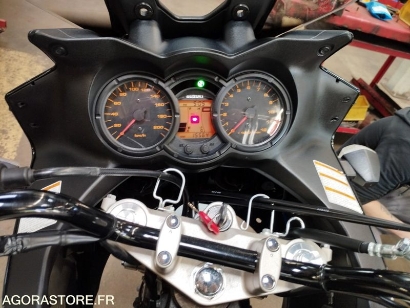 SUZUKI DL650 VSTROM 16500kms - 2009 - Motocicleta: foto 4 SUZUKI DL650 VSTROM 16500kms - 2009 - Motocicleta: foto 4