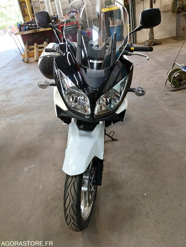 SUZUKI DL650 VSTROM 16500kms - 2009 - Motocicleta: foto 3 SUZUKI DL650 VSTROM 16500kms - 2009 - Motocicleta: foto 3